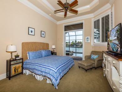 Marco Island Luxury Villa 4 Bedrooms Sleeps 8 Walk to Beach